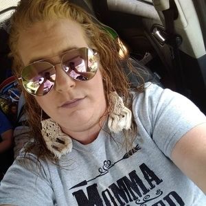 Meet your Posher, Alicia